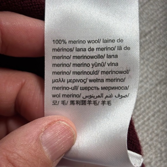 Calvin Klein‎ Italian Merino V Neck Sweater Men's Large Burgundy CK Knit - Picture 3 of 8